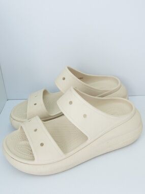 Crocs Classic Crush Platform Sandals Bone Off White Men's 7 Women's 9 M7 W9
